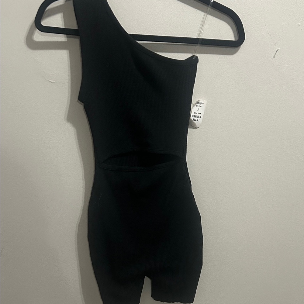 Elegant Black One-Shoulder Jumpsuit